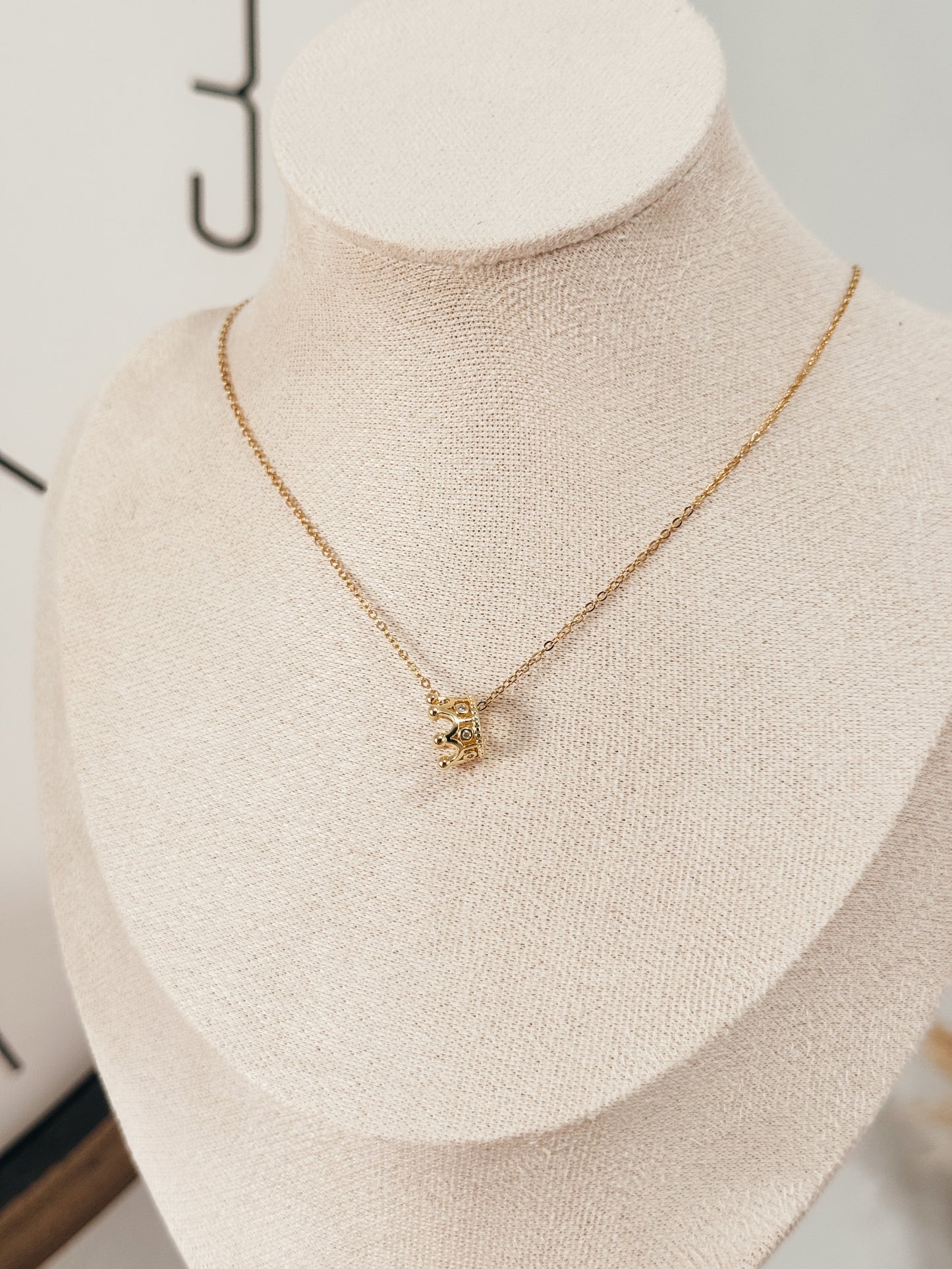 Crown Necklace