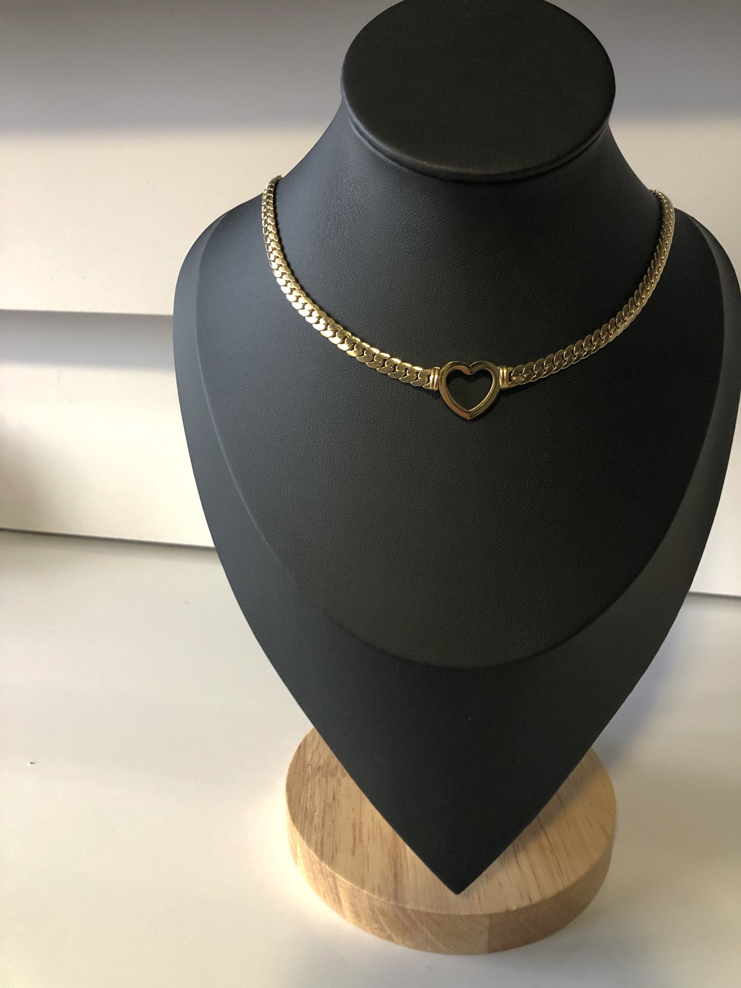 Heart Medium Choker