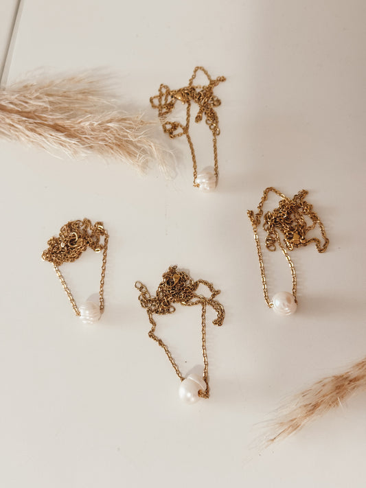 Single Pearl Necklace